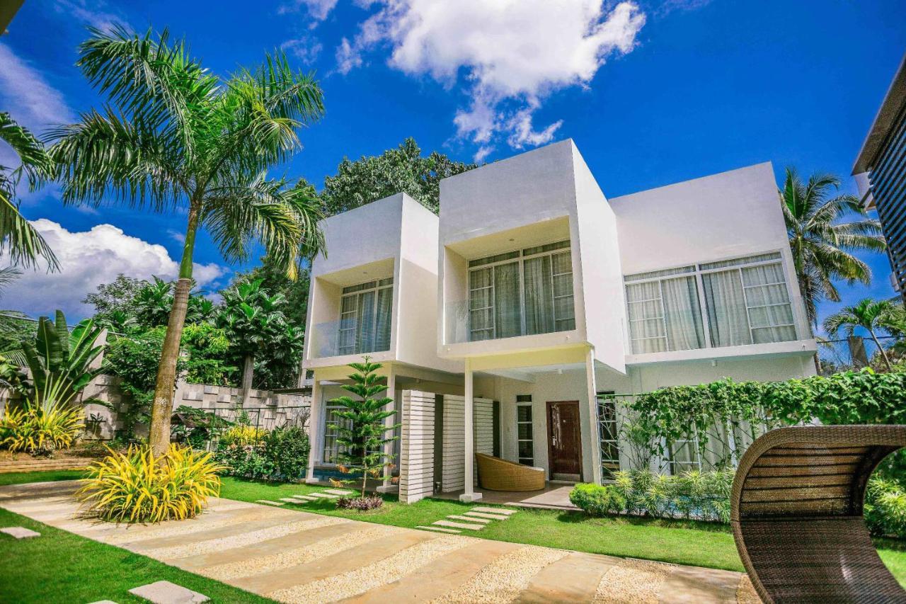 Aziza Paradise Hotel Puerto Princesa Ngoại thất bức ảnh