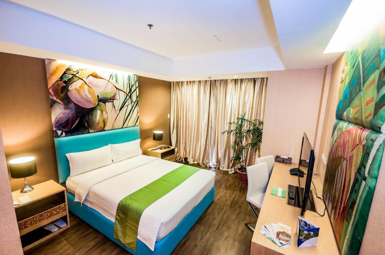 Aziza Paradise Hotel Puerto Princesa Ngoại thất bức ảnh