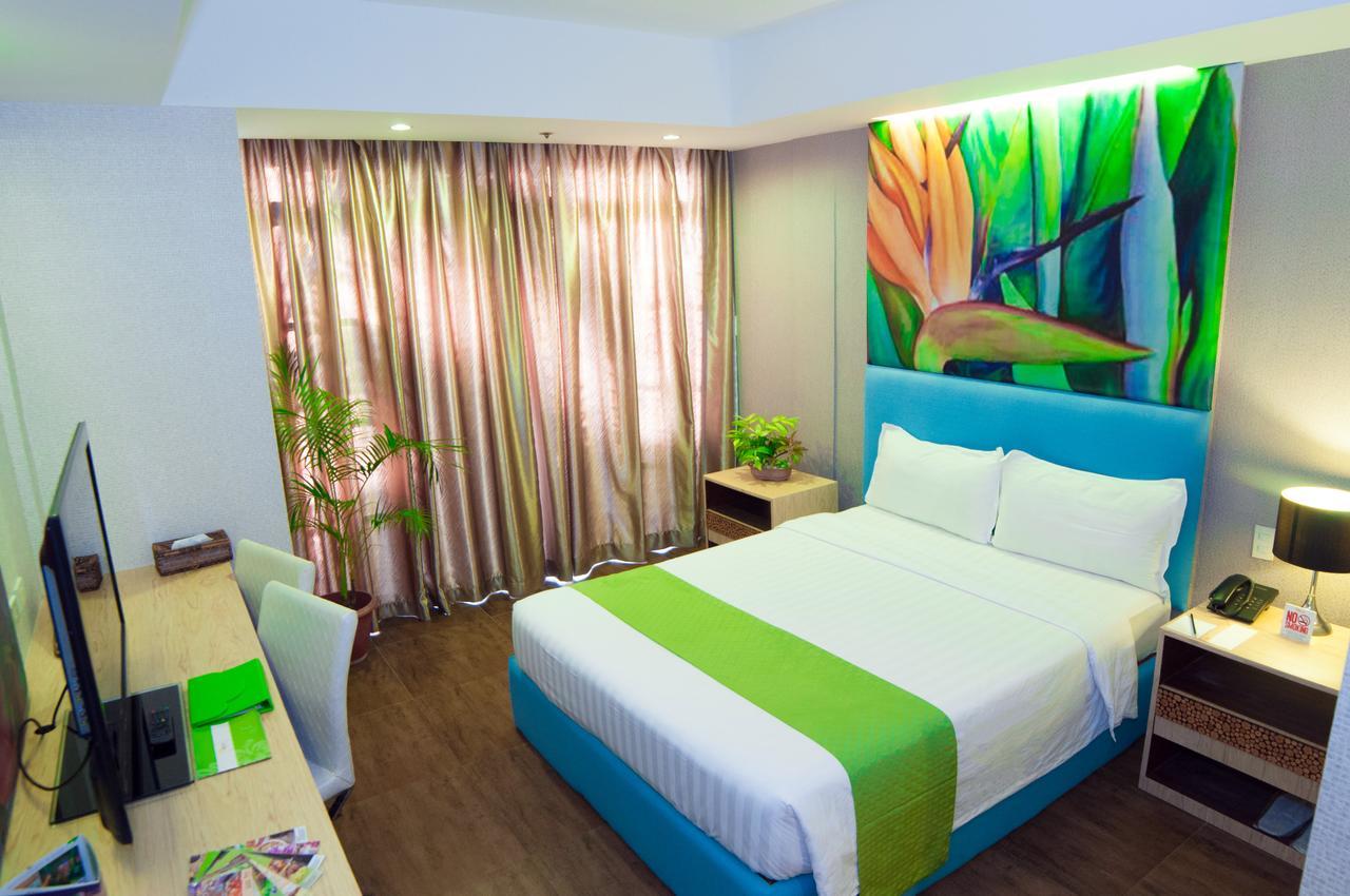 Aziza Paradise Hotel Puerto Princesa Ngoại thất bức ảnh