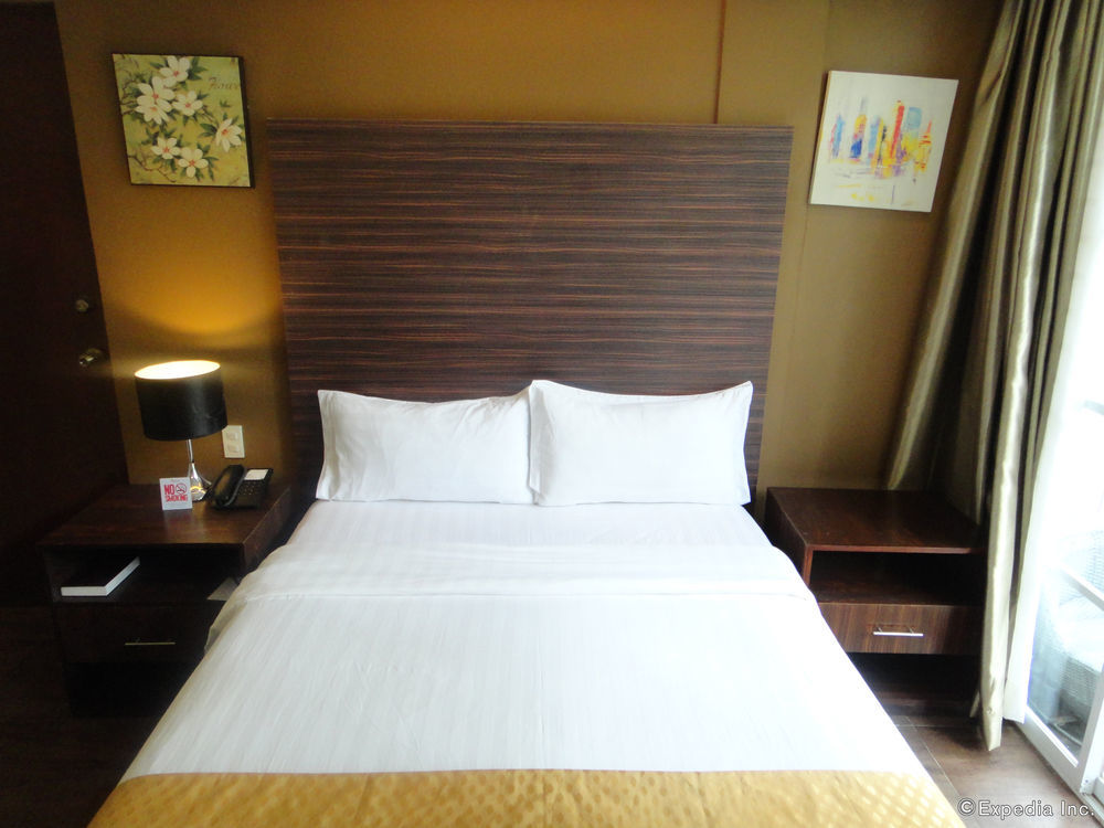 Aziza Paradise Hotel Puerto Princesa Ngoại thất bức ảnh