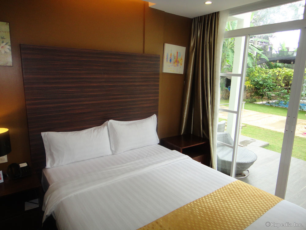 Aziza Paradise Hotel Puerto Princesa Ngoại thất bức ảnh