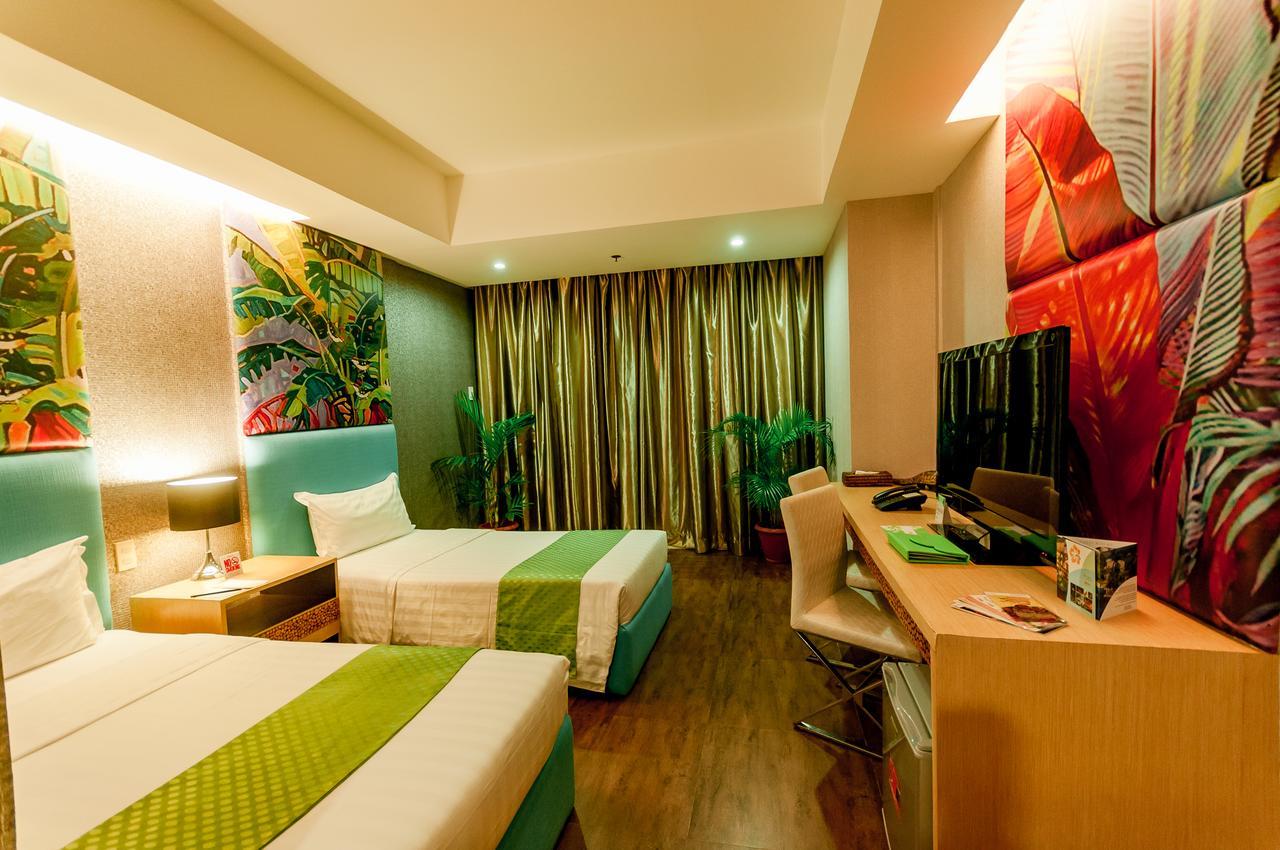 Aziza Paradise Hotel Puerto Princesa Ngoại thất bức ảnh