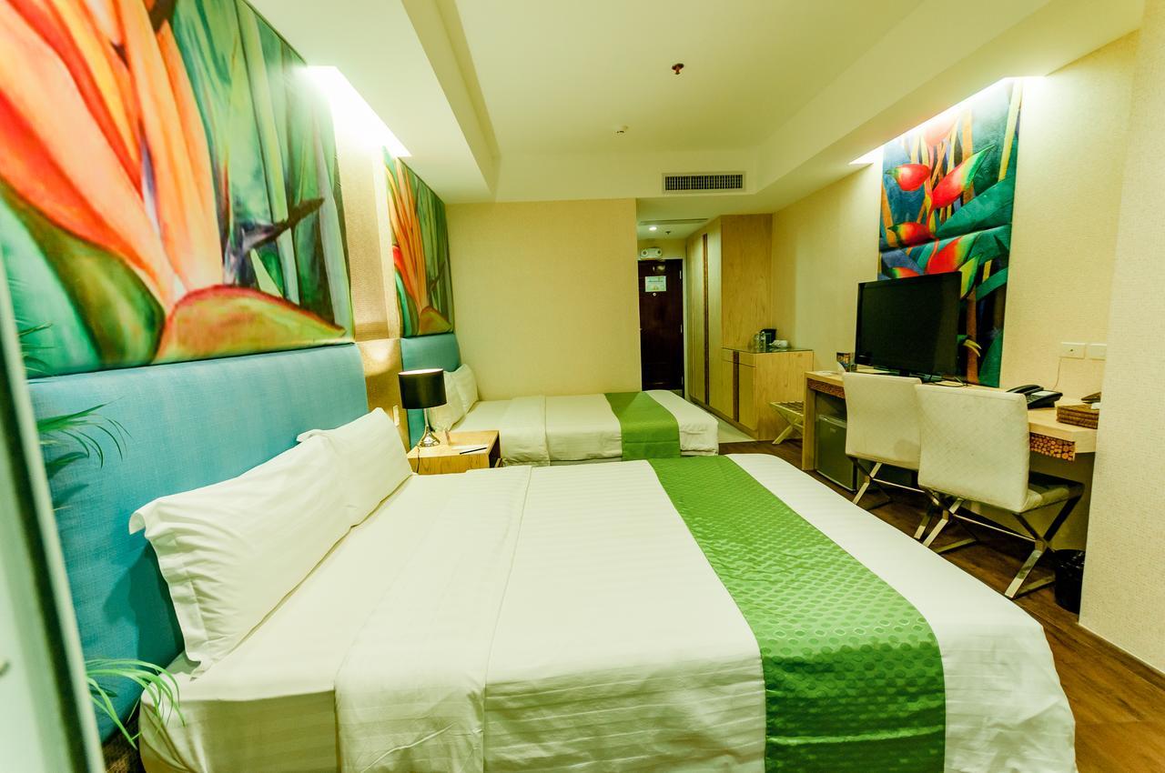 Aziza Paradise Hotel Puerto Princesa Ngoại thất bức ảnh