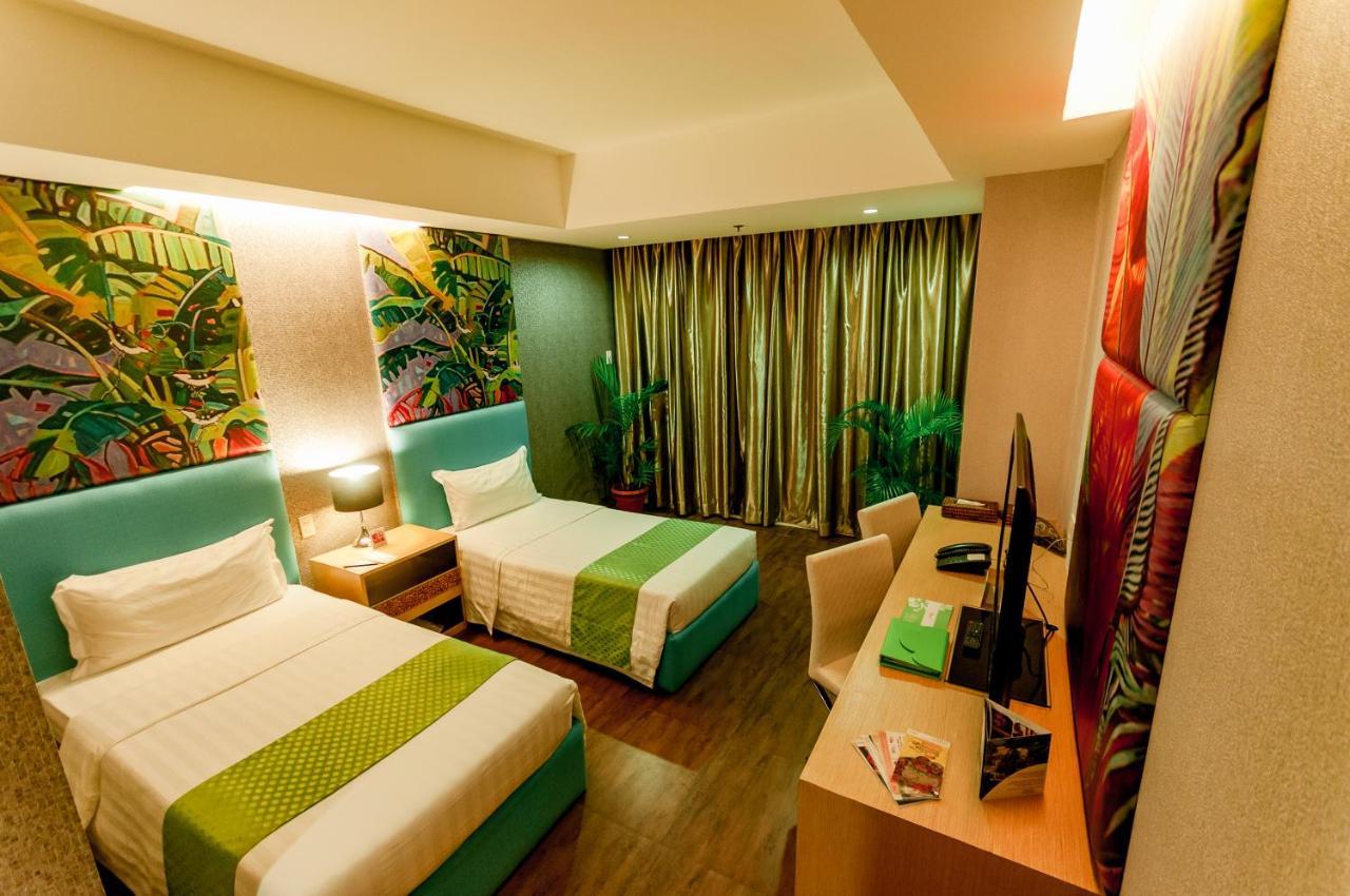 Aziza Paradise Hotel Puerto Princesa Ngoại thất bức ảnh